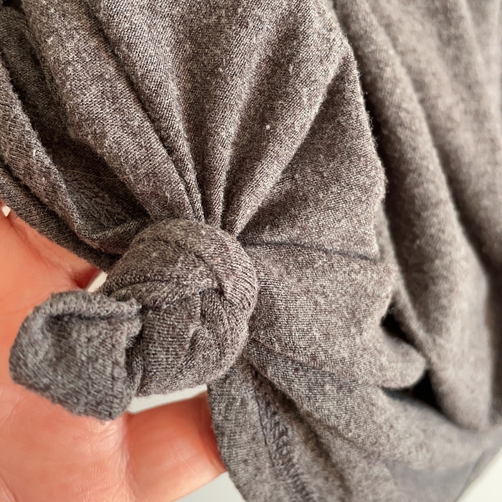Zenana premium gray short sleeve T-shirt medium - Picture 5 of 5